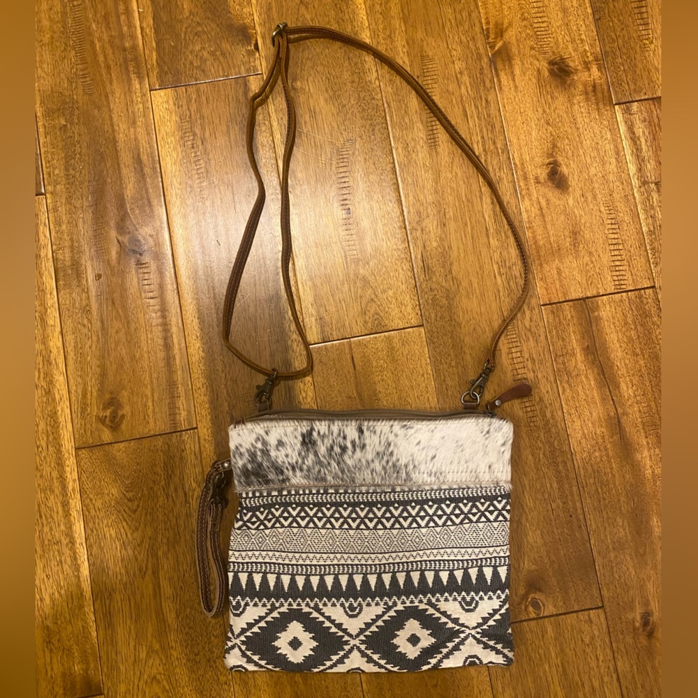 Myra Crossbody purse
